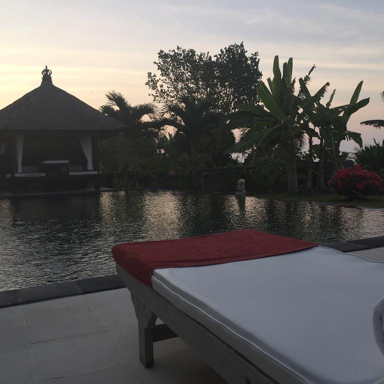 Villa Danison Umeanyar Exteriér fotografie